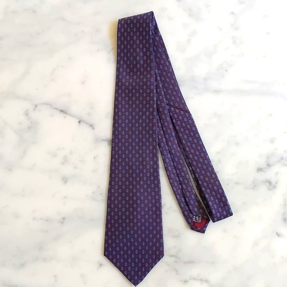 NWOT. Geoffrey Beene 100% Italian Silk Tie with Multicolor Design Patterns. - Picture 2 of 5